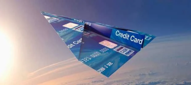 Uçak Biletlerinde Tasarruf: Mil Kazandıran Kredi Kartları Hangileri?